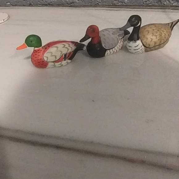 Set of Three Miniatures Duck Figurines - Picture 2 of 7